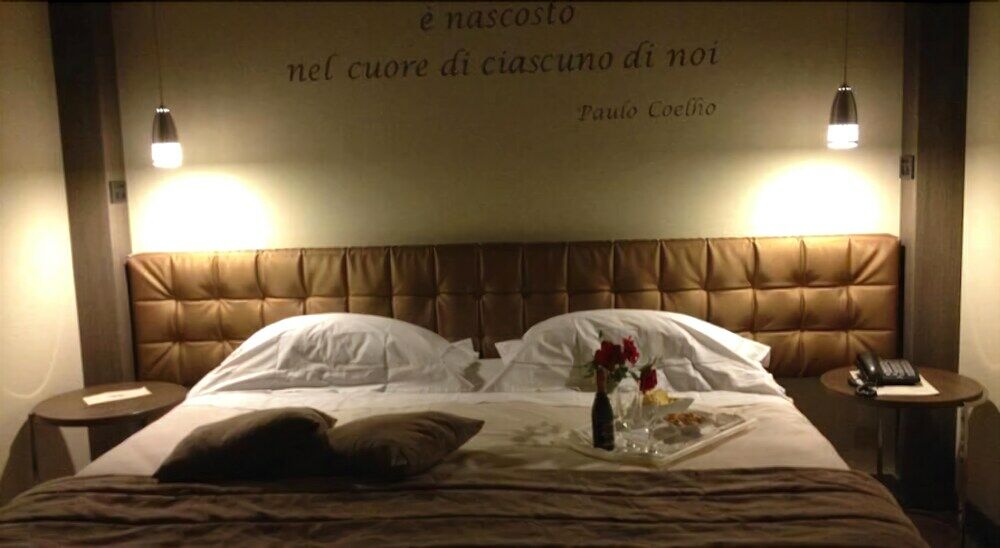 Hotel Due Pini Formigine Luaran gambar